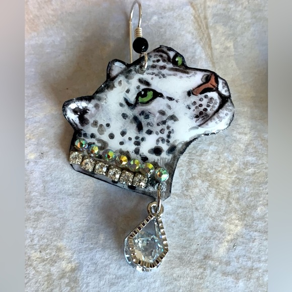 Handpainted snow leopard face earrings with rhinestones sterling wires big cats - Picture 3 of 7